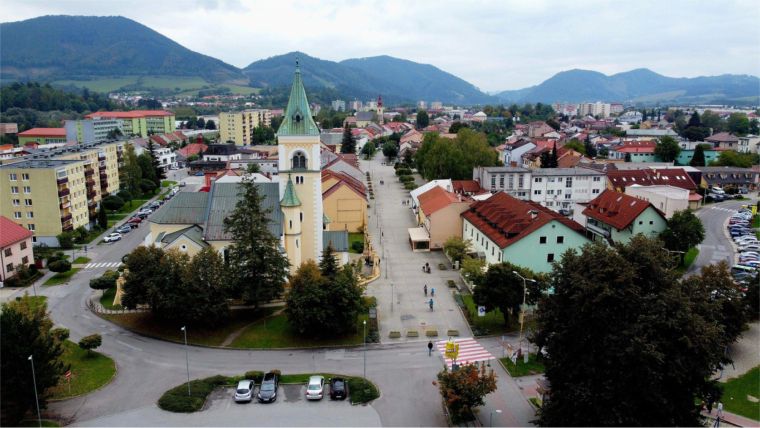 KYSUCKÉ NOVÉ MESTO: Pamiatka zosnulých bez zbytočného odpadu