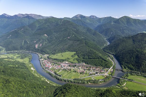 KRAĽOVANY: 25. výročie vzniku cirkevného zboru Kraľovany