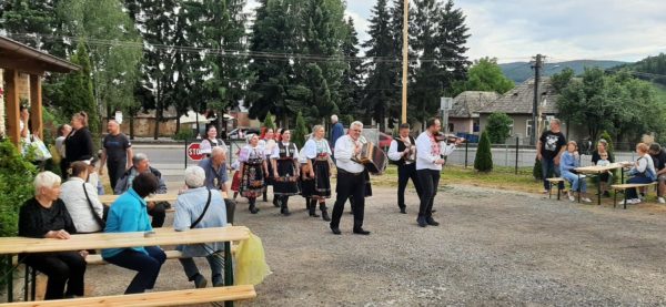 LOVINOBAŇA: Divadlo 09 11 2025 : A zazvonil zvonec ...