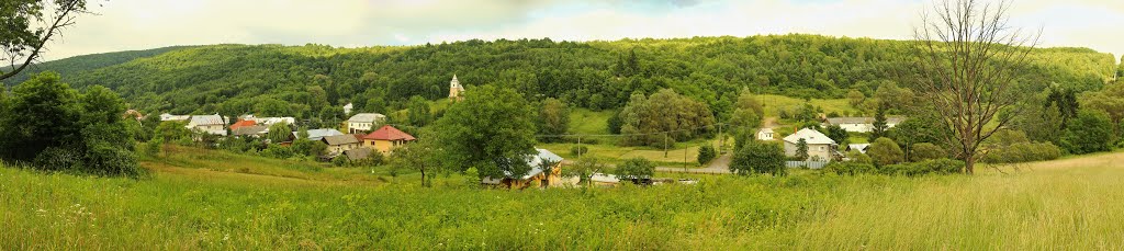 MAŠKOVCE: Malotraktor s príslušenstvom pre komunálne účely