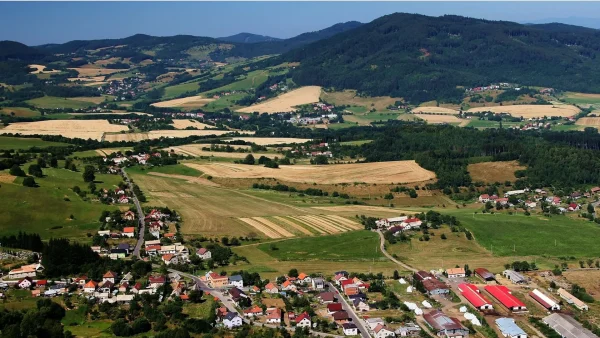 KLOKOČ: Obecný parčík