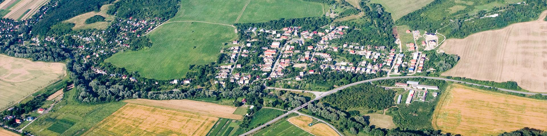 NIŽNÁ HUTKA: Stavanie mája