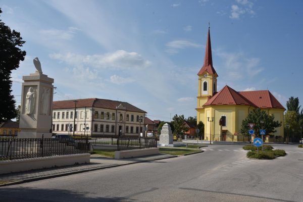 TVRDOŠOVCE: Remeselnícke vianočné trhy