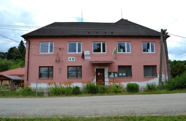 SÚTOR: Do roku 1918 patrila obec do Gemersko-malohontskej stolice.