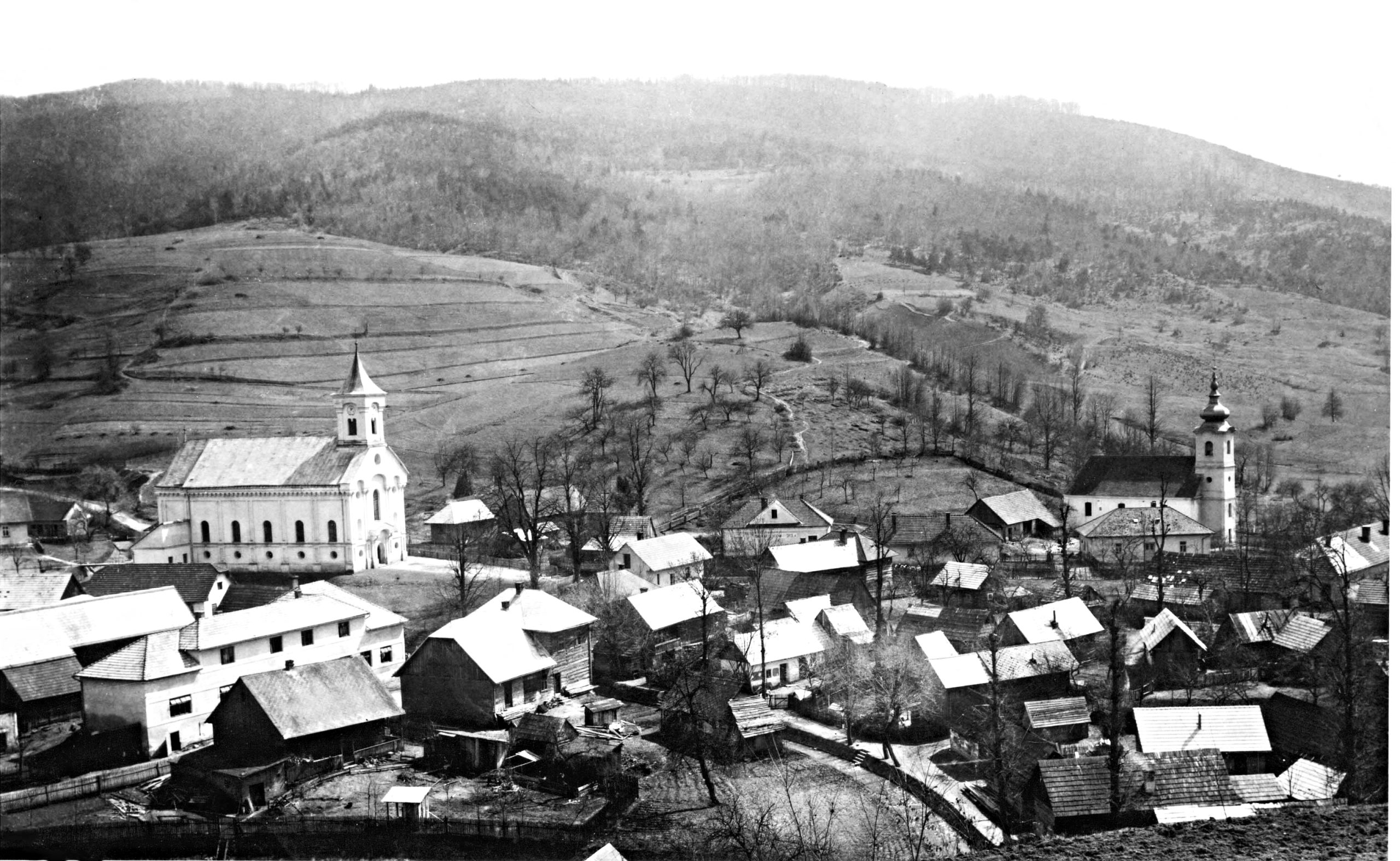 LAZY POD MAKYTOU: V katastrálnom území obce leží prírodná rezervácia Čertov.