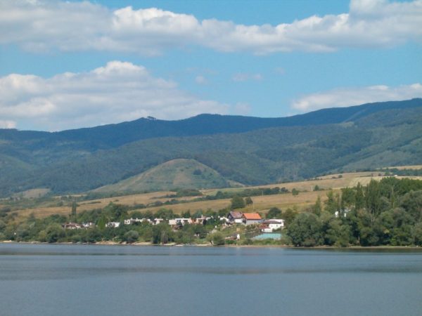 KOSTOLNÁ VES: Za čias Rakúsko- Uhorska sa obec volala Kišeď Ház.