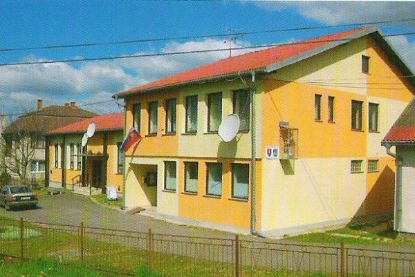 MODRA NAD CIROCHOU: Obec Modra nad Cirochou sa nachádza na severovýchode Slovenska.