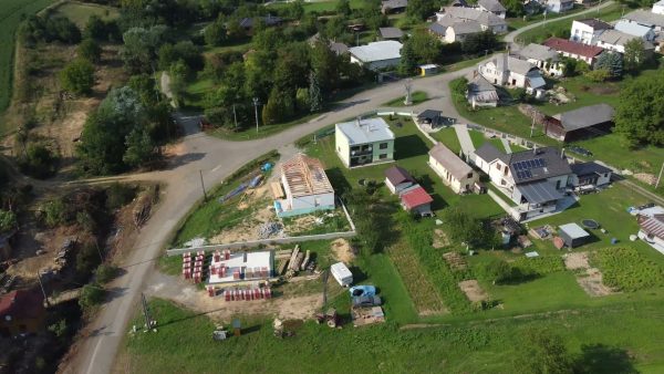 PETKOVCE: Obcou Petkovce v okrese Vranov nad Topľou sa vo štvrtok (5. 8.2021) večer prehnalo tornádo.