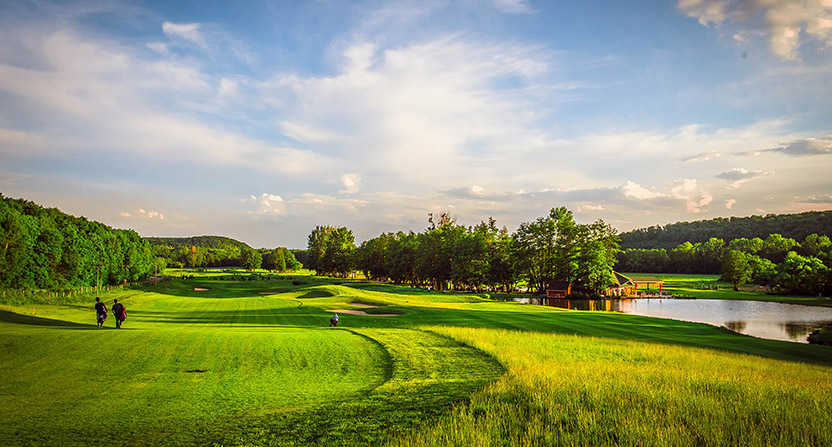 MALÁ IDA: Golf Club Red Fox Mala Ida