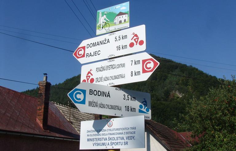 PREČÍN: Prvým učiteľom bol okolo roku 1696 evanjelický „orgišt“ Mikuláš Kuliffay.