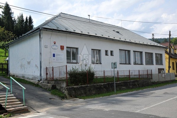 REĽOV: Ako hraničná obec (s Poľskom) sa nachádzala v citlivej oblasti, čo prinášalo napätie.