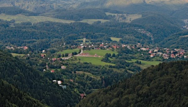 KRÁLIKY: Obec sa nachádza na východnej strane Kremnických vrchov.