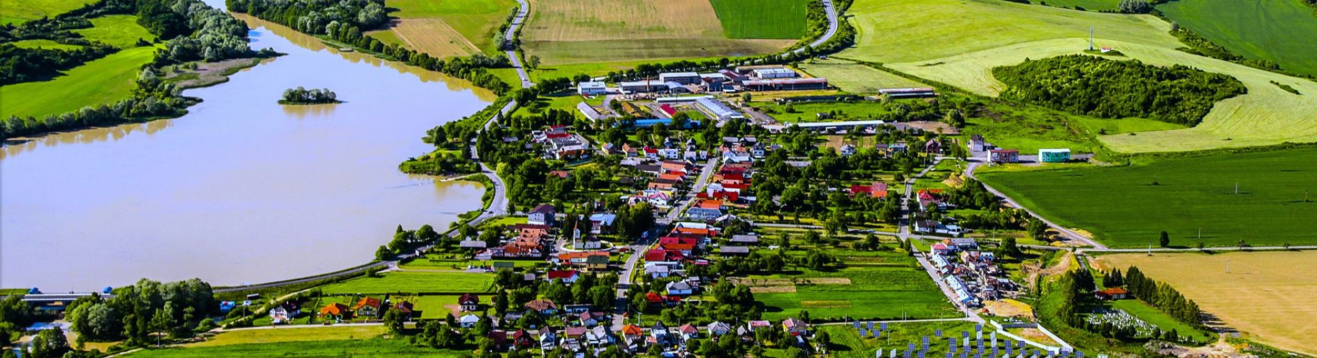 MALÁ DOMAŠA: Sme obec v okrese Vranov nad Topľou.