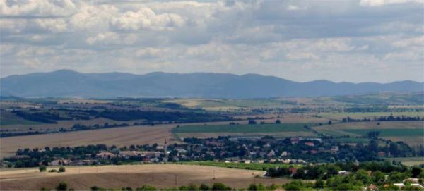 MÝTNE LUDANY: V roku 1395 dáva kráľ Žigmund levické hradné panstvo do majetku Lévaiovcov, ktorí tu panovali do roku 1553.