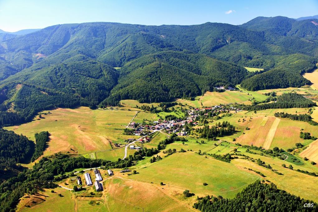 SÁDOČNÉ: Sádočné je obec na Slovensku v okrese Považská Bystrica.