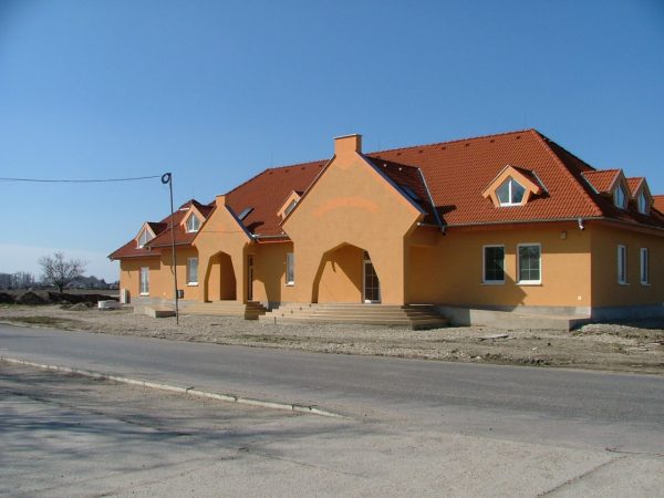 KÚTNIKY: Obec v strede Žitného ostrova