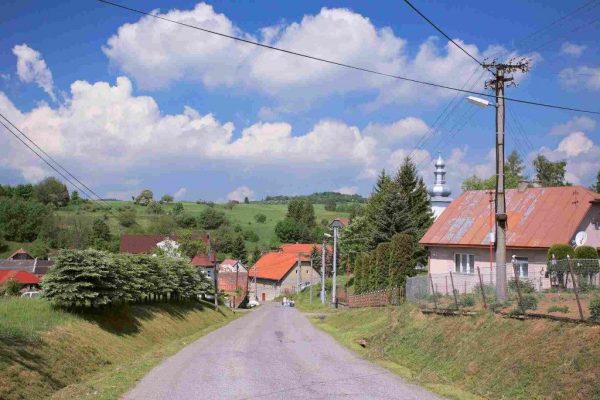 KUNEŠOV:  1713 bola vykonaná veľká oprava kostola a bola pristavená veža.