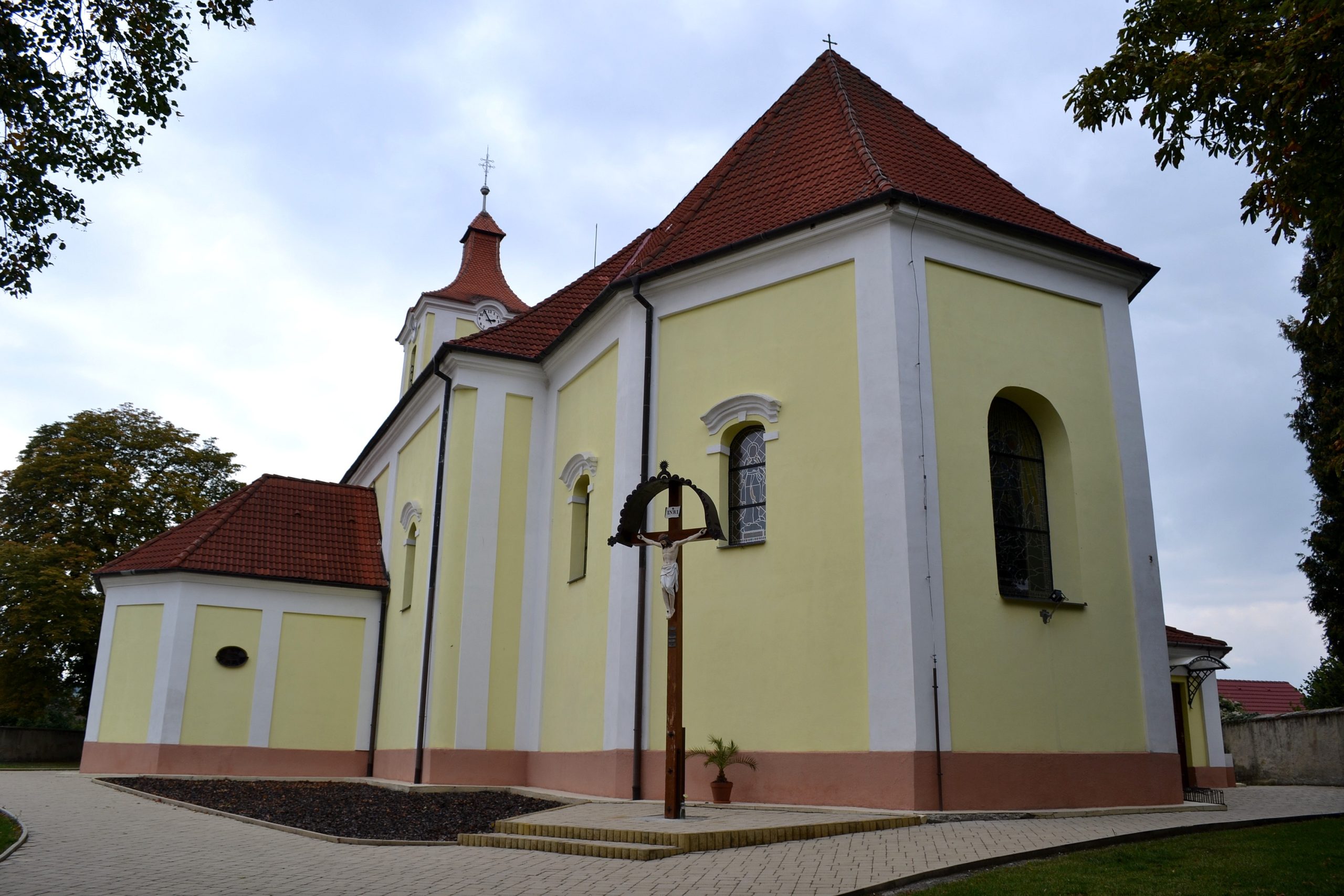 PODOLIE: Chotár Podolia sa rozprestiera na výbežku Podunajskej nížiny v severnej časti Trnavskej pahorkatiny.