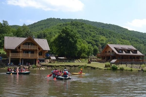 TRNAVÁ HORA: Osobitnou a o to smutnejšou kapitolou ľudských strát boli detské obete, ktoré umreli po vojne pri manipulácii s muníciou.