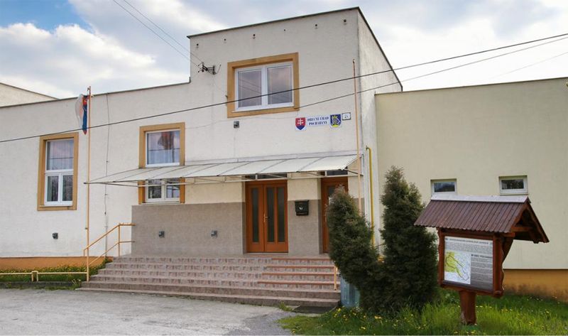 POCHABANY: LÁSKA NEPOZNÁ STAROBU