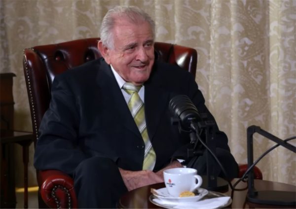 OSOBNOSTI: Dr. h. c. JUDr. Vladimír Mečiar (* 26. júl 1942, Zvolen)